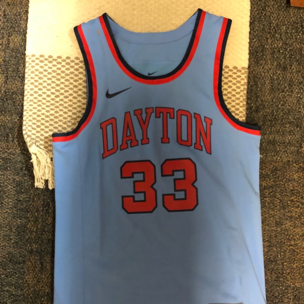 dayton basketball jersey